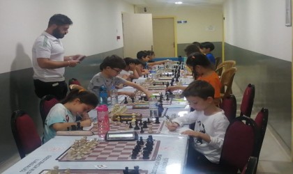 182 sporcu ‘şah mat dedi