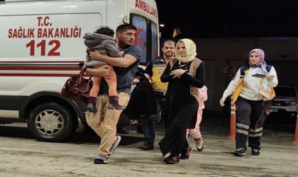 2 araç kafa kafaya çarpıştı: 2si çocuk 3 kişi yaralandı