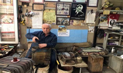 57 yıldır mesleğini severek yapıyor