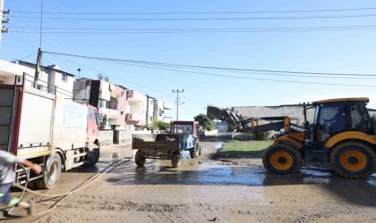 Akdeniz Belediyesi ekipleri vatandaşların yardımına koştu