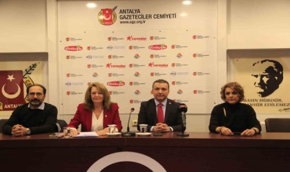 Antalyada 27 STK dizilerdeki kadın şiddetine “hayır” dedi