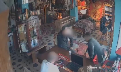 Antika halı hırsızları yakalanıp, tutuklandı