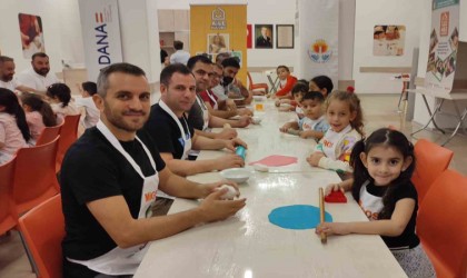 Babalar ve çocuklar mutfakta