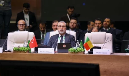 Bakan Işıkhan, İİT Çalışma Merkezi’nin Genel Kurul Açılış Toplantısı’na katıldı