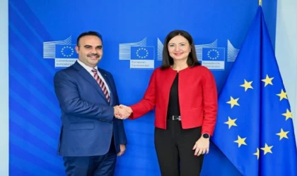 Bakan Kacır’dan Brüksel’de resmi temaslar