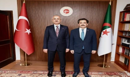 Bakan Uraloğlu, Türkiye’nin Cezayir Büyükelçiliği’ni ziyaret etti