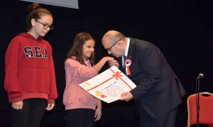 Balıkesirde öğretmenler günü kutlandı