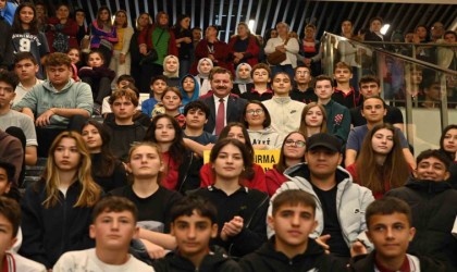 Balıkesirde üniversite öğrencisine su bedava