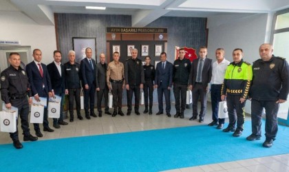 Başarılı polisler ödüllendirildi