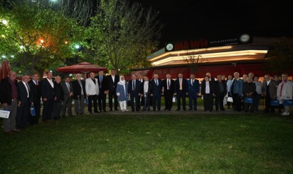 Başkan Kocamandan öğretmenlere: Her zaman yanınızda olmaya devam edeceğiz