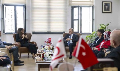 Başkan Seçer, KKTCnin kuruluşunun 40. yılını kutladı