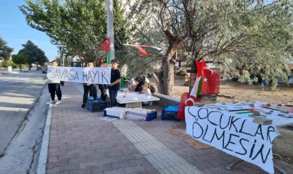 Burdurlu minik ellerden Filistine destek