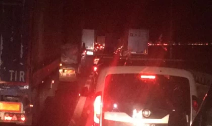 Bursa Orhangazi Tünelindeki çalışma, İstanbul istikametinde uzun araç kuyruğu oluşturdu