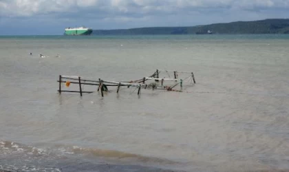 Çanakkale’de fırtına; 3 balıkçı teknesi battı