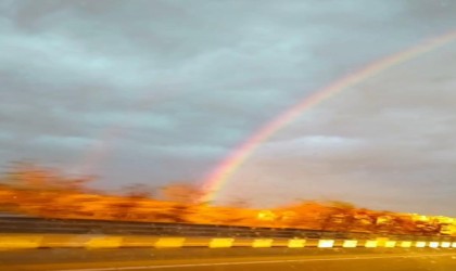 Çankırıda yağmur sonrası çıkan gökkuşağı mest etti