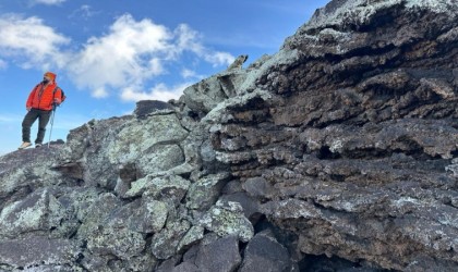 Dağcılar 3 bin rakımlı Tendürek Dağına tırmandı