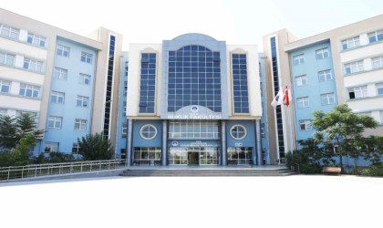 DEÜ Hukuk Fakültesi Türkiyenin en iyileri arasında