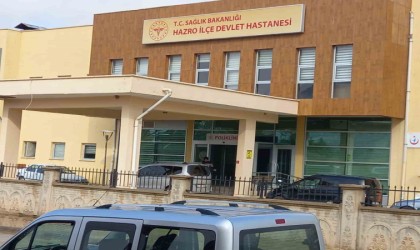 Diyarbakırda arazi kavgasında kuzenleri tarafından vurulan kardeşlerden biri hayatını kaybetti