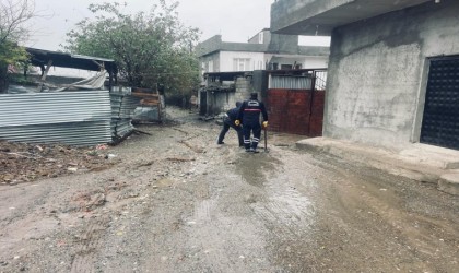 Diyarbakırda yağış sonrası sokaklarda temizlik yapıldı