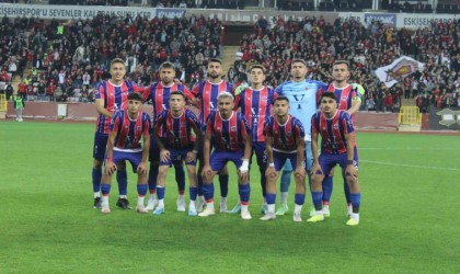 Ekonomik sıkıntı yaşayan Eskişehir ekibi lige devam ediyor