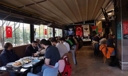 Filistinli öğrenciler kahvaltıda bir araya geldi