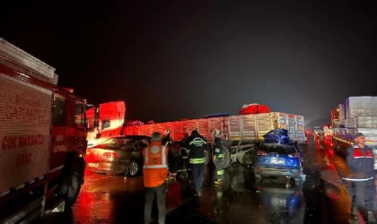 Gaziantep’te, otomobil TIR’ın altına girdi: 1 ölü, 3 yaralı