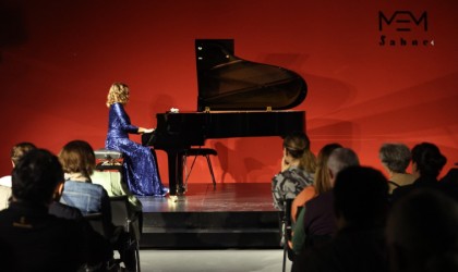 Genç yetenek İdil Naz mest etti