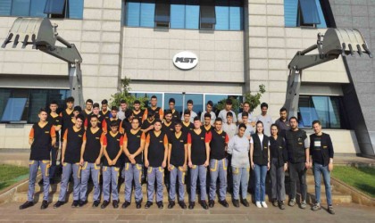 Gençler meslek hayallerine MST Makinada kavuşuyor