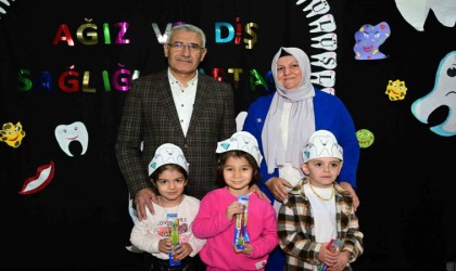 Güderden miniklere farkındalık oluşturacak hediye seti