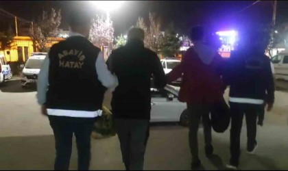 Hatayda okuldan ve enkazdan hırsızlık yapan 5 kişi tutuklandı