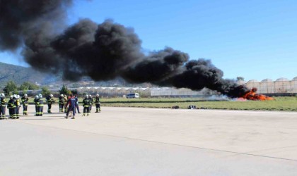 Havalimanında yangın tatbikatı