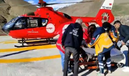 Helikopter ambulans ayağı kırık hasta için havalandı