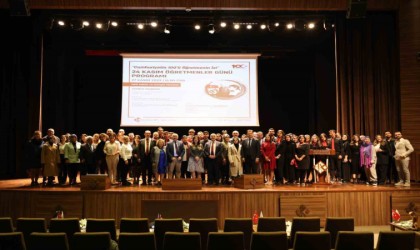 HKÜde duygulandıran ‘Öğretmenler Günü programı