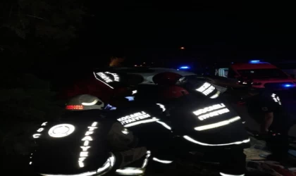 İşçi servisi, otomobile çarptı: 14 yaralı