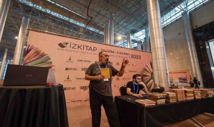 İZKİTAPta ilk kitap müzayedesi yapıldı