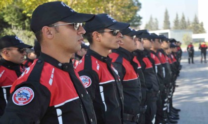 İzmirde yunuslar ve güven timleri, suçluları tek tek yakaladı