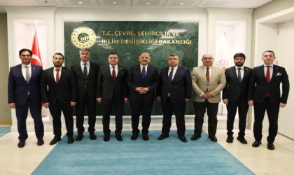 Kayseri OSB Yönetimi, Bakan Özhasekiyi ziyaret etti