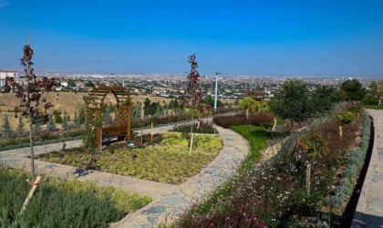 Koku Bahçesi Seyir Tepesinde ziyaretçilerini bekliyor