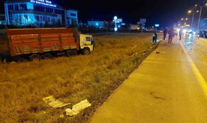 Konyada kamyon tıra çarptı: 1 yaralı