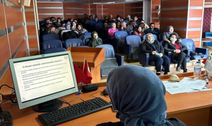 Kütahya Evliya Çelebi Hastanesinde Emzirme Danışmanlığı eğitimi