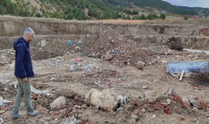 Kütahyada hafriyat çalışmalarında tarihi heykel bulundu