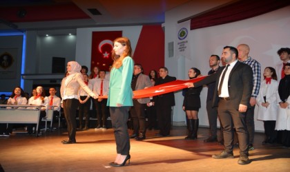 Manisada Öğretmenler Günü kutlandı