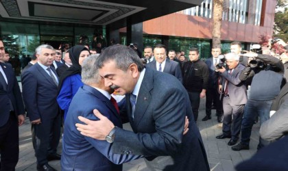 Milli Eğitim Bakanı Tekinden Başkan Büyükkılıça ziyaret