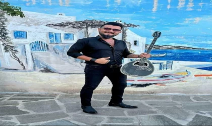 Müzisyenin evine baltalı saldırı kamerada