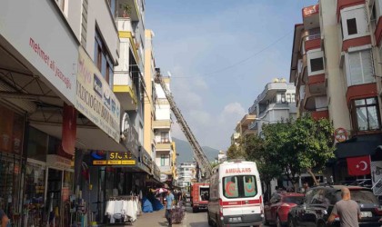 Ocakta unutulan yemek yangına neden oldu