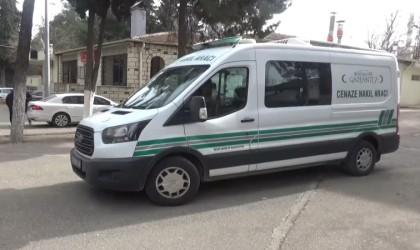 Park halindeki kamyona arkadan çarpan motosikletli genç öldü