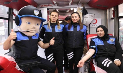 Polisten kan bağışı