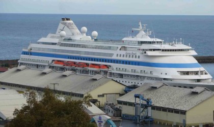 Sonbaharda Trabzona dev gemiyle Rus turist akını