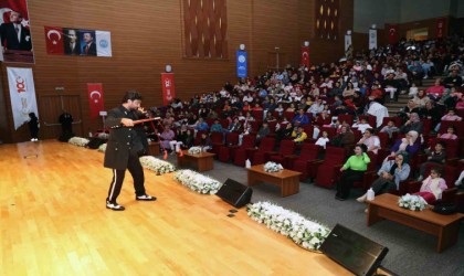 Talasta çocukların tatil keyfi sürüyor