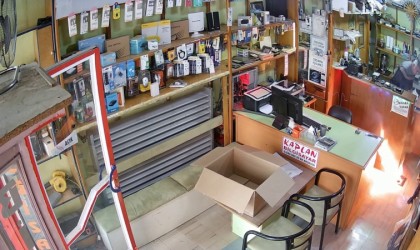 Tamire getirilen tabletin bataryası patladı